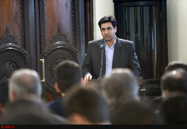 دیدار جمعی از دانشجویان دانشگاه‌های مختلف کشور با آیت‌الله هاشمی ر�