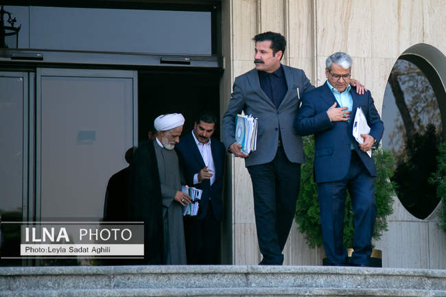 حاشیه جلسه هیات دولت - ۷ آبان