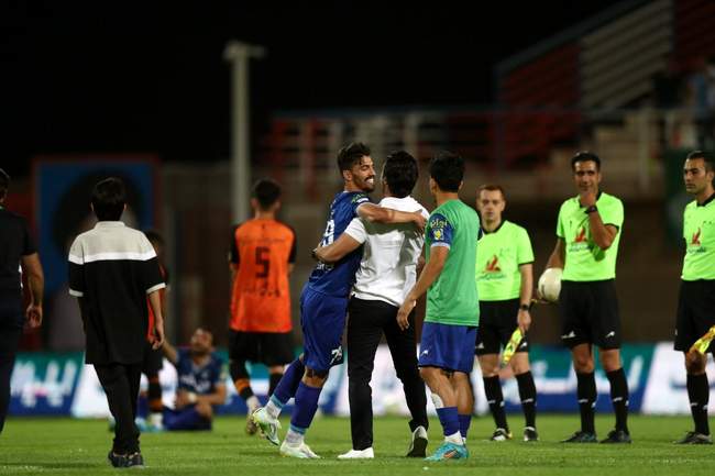 گزارش تصویری برتری استقلال مقابل مس رفسنجان با درخشش حسین زاده