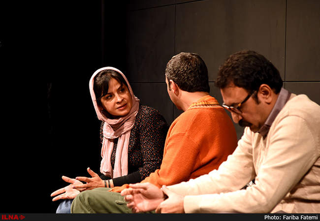 نمایش بهمن در تالار سایه شهر به روی صحنه رفت