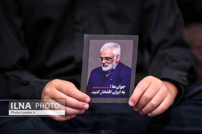 مراسم بزرگداشت شهدای جنگ تحمیلی ۱۲روزه با حضور رهبر معظم انقلاب