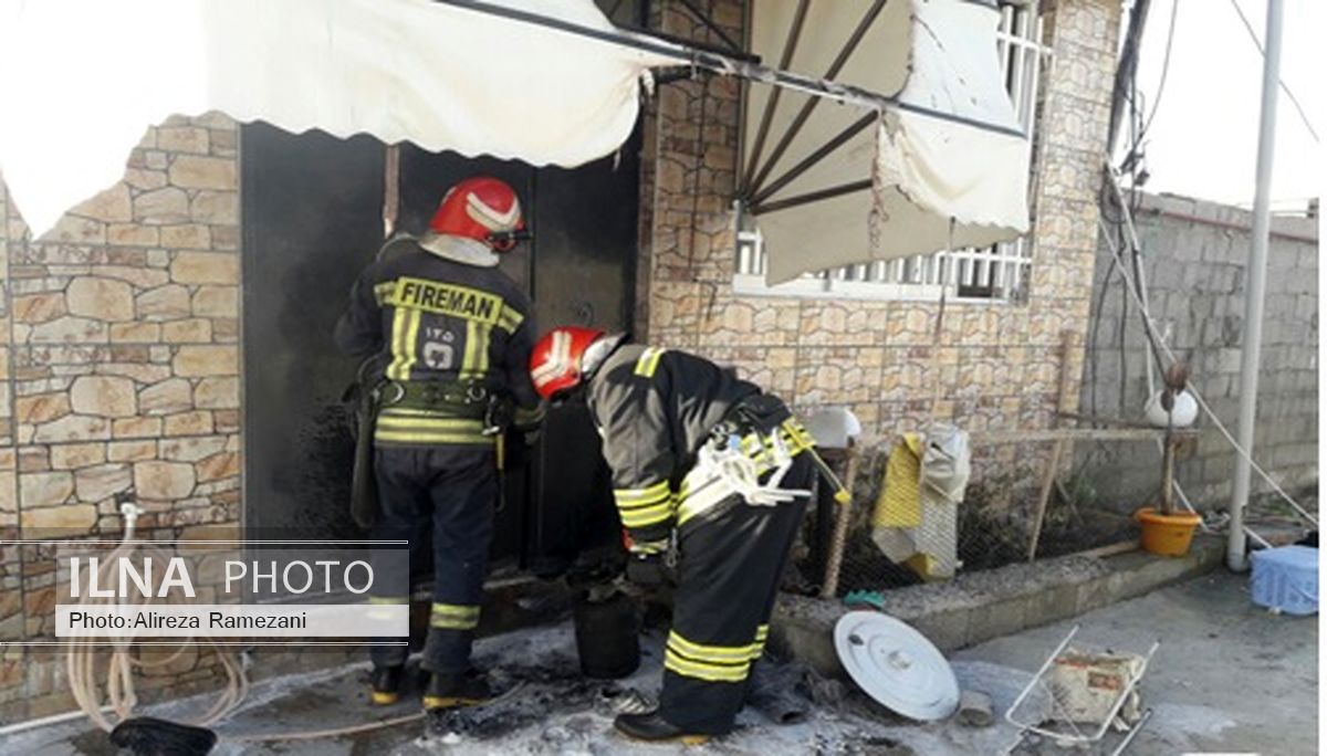 دو آتش‌سوزی منزل مسکونی و نجات ۲ شهروند از میان دود و آتش