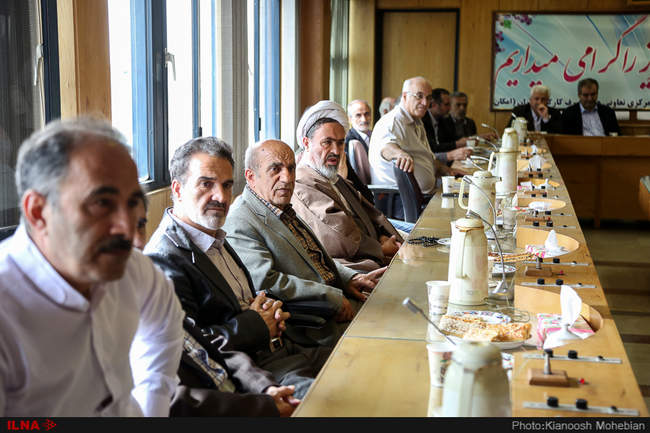 دیدار نوروزی پیشکسوتان و فعالان جامعه کارگری با ابوالقاسم سرحدی‌زا