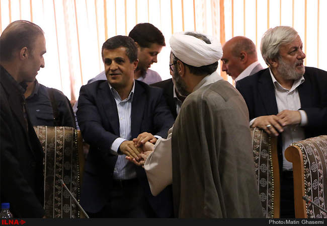 مراسم انتخاب اعضای هیات رییسه خانه احزاب