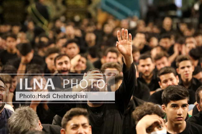 مراسم عزاداری شب چهارم ماه محرم در هیئت خادم الرضا (ع) قم