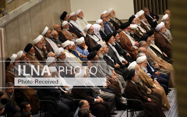 دیدار جمعی از مردم، مسئولان و مهمانان کنفرانس وحدت اسلامی با مقام مع