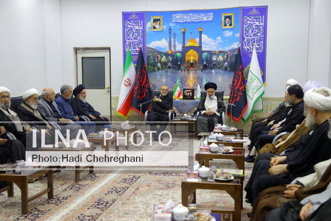 دیدار رئیس‌جمهور با علما و مراجع عظام در سفر به قم