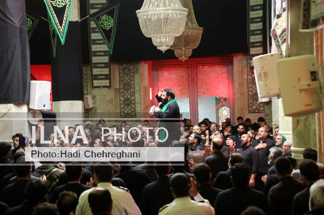 مراسم شب تاسوعا در مسجد اعظم قم‎