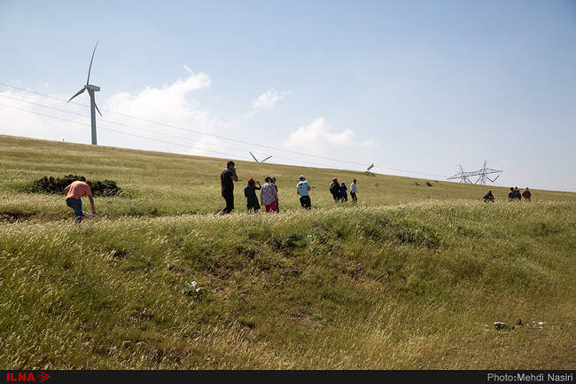روستای کلشتر و توربین‌های بادی منجیل