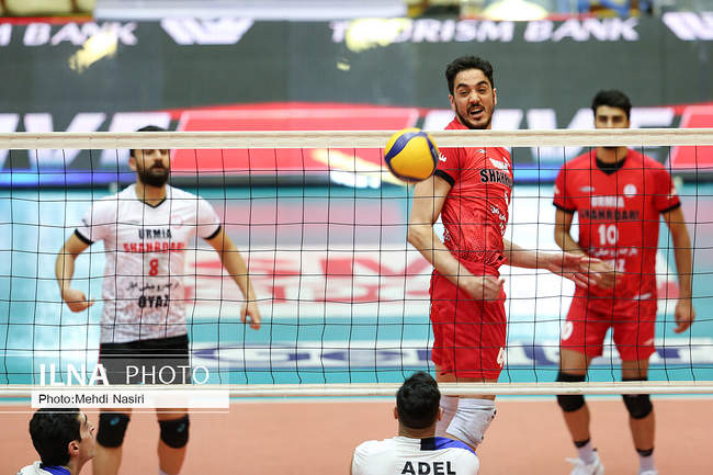 دیدار والیبال بین تیم‌های شهرداری ارومیه و لبنیات هراز آمل