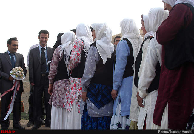 مراسم سنتی عروسی در روستای انبوه عمارلوی رودبار گیلان