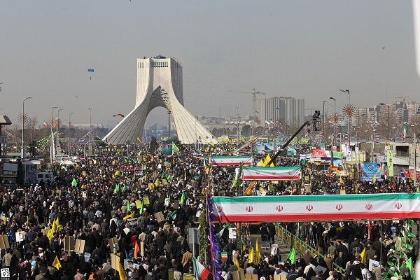 جزئیات تمهیدات ترافیکی راهپیمایی ۲۲ بهمن در تهران/ اعلام مسیرهای ۱۲گانه 