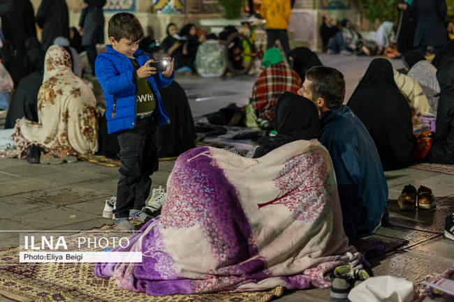 احیای شب بیست و سوم رمضان در امام‌زاده حسین (ع) قزوین