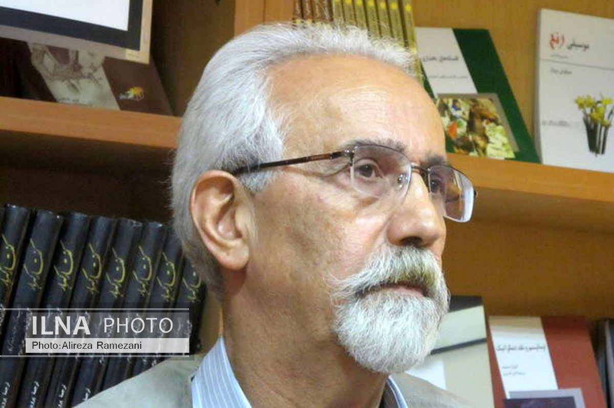 «سوکوراتازکی بی‌رنگ و ...» با ترجمه غبرایی را بخوانید