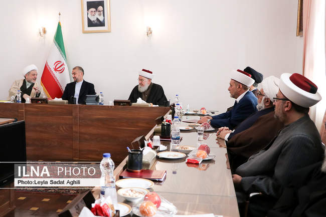 دیدار وزیر خارجه با هیئت علمای لبنانی