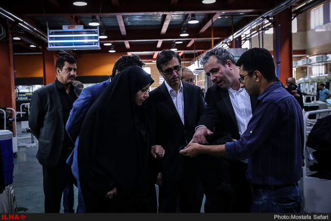 گزارش تصویری بازدید معاون توسعه اشتغال وزیر کار از کارخانه روناک جین