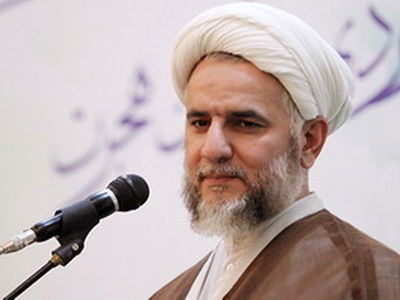  در شیوه حکمرانی، یاری محرومین و دولتمداری باید به امام  اقتدا کنیم 