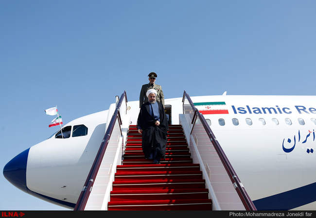 حسن روحانی رئیس جمهور کشورمان وارد باکو شد/2