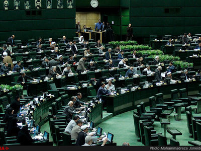 Iran’s parliament holds session on cyberspace, messaging apps