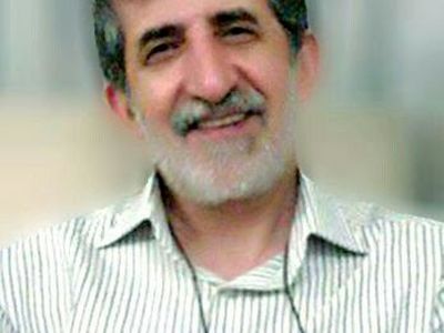 هادی دیندار ماند و دینداری را به ما آموخت