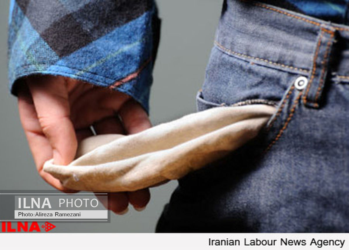 تاخیر سه ماهه کارگران پیمانی ورزشگاه آزادی