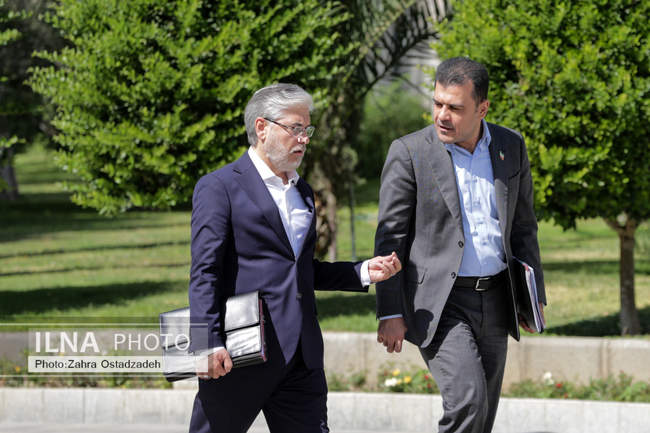 حاشیه جلسه هیات دولت - 9 مهر