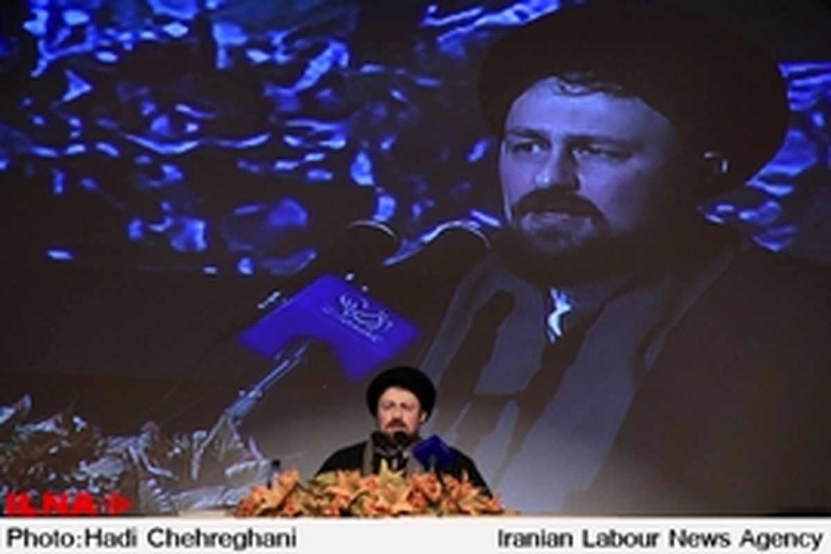 انقلاب اسلامی ایران یک هنر کم نظیر و امام هنرمند بزرگ آن بود