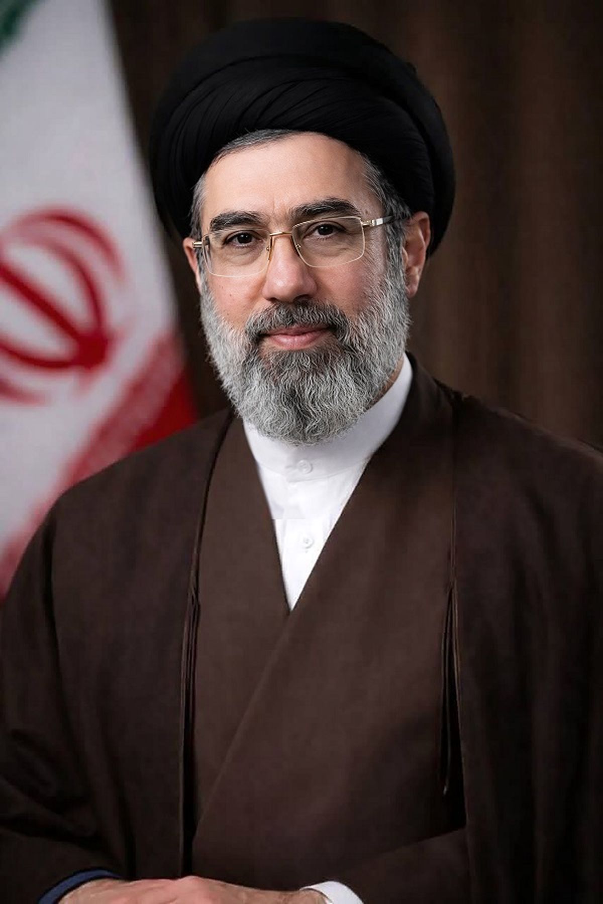 پیام مدیرعامل بانک ملت در پی انتخاب حضرت آیت الله سیدمجتبی خامنه ای به عنوان رهبر جمهوری اسلامی ایران