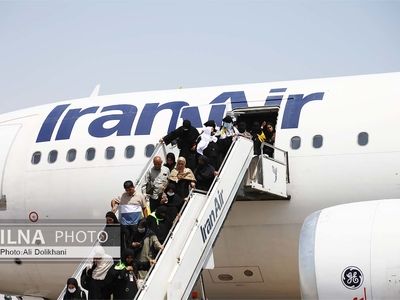 بازگشت زائران حج عمره به بندرعباس + فیلم