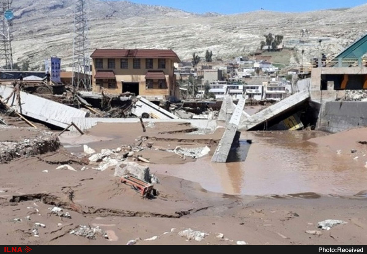 مرگ زن جوان در رودبار جنوب بر اثر ریزش سقف/ 72 راه روستایی همچنان مسدود است