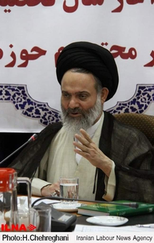 نشست خبری آیت الله حسینی بوشهری