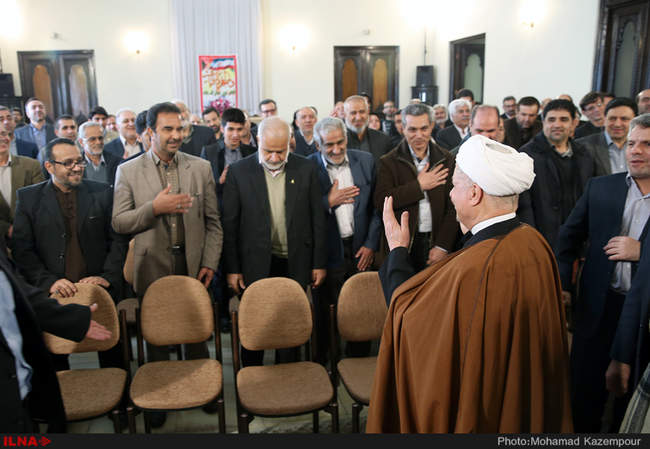 دیدار جمعی از فرماندهان دفاع مقدس با آیت الله هاشمی رفسنجانی