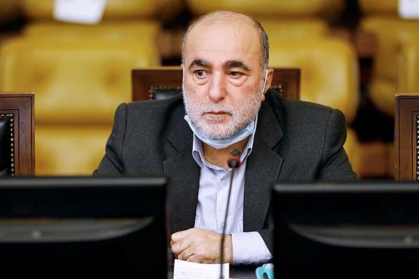 اصلاحات قانون خدمت وظیفه عمومی/ از ممنوعیت افتتاح حساب برای غایبان تا معافیت برای داوطلبان متاهل/ احتمال تعیین تکلیف قانون در پاییز