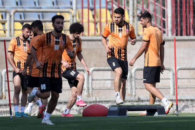 گزارش تصویری تمرین پرسپولیس پیش از سفر به انزلی