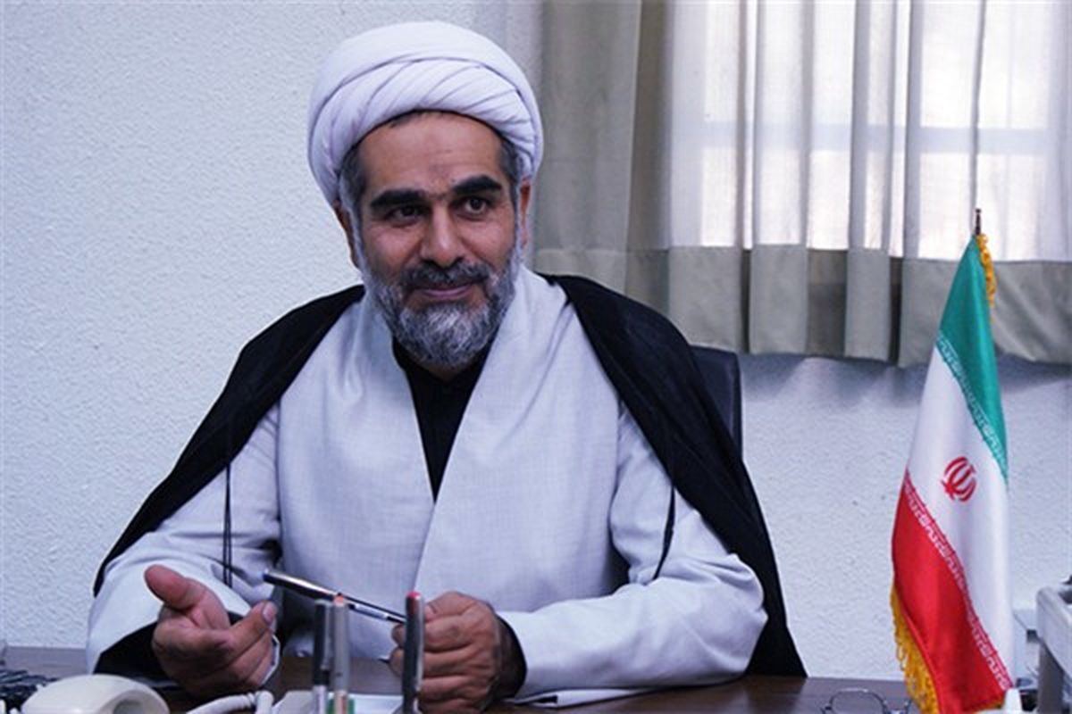 دانشجو همیشه باید به دنبال علم‌آموزی باشد