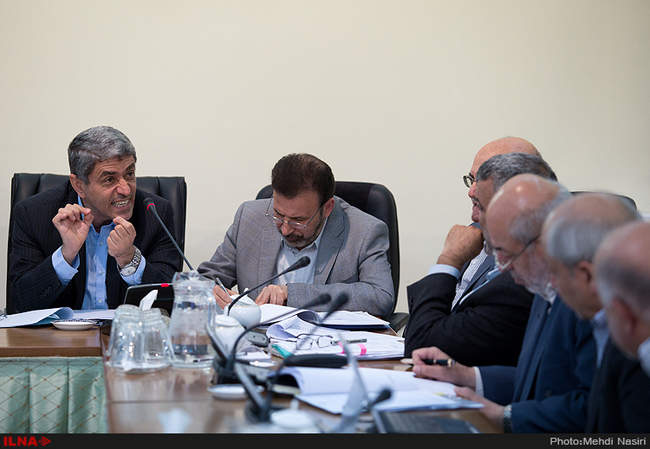 جلسه‌ ستاد فرماندهی اقتصاد مقاومتی به ریاست اسحاق جهانگیری