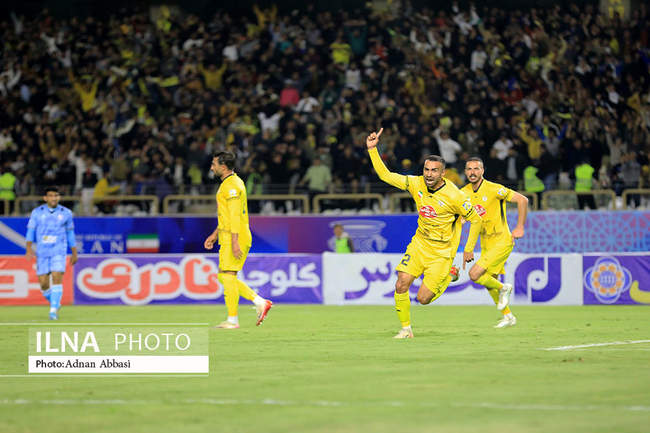 دیدار تیم های فجرسپاسی شیراز وچادرملو اردکان