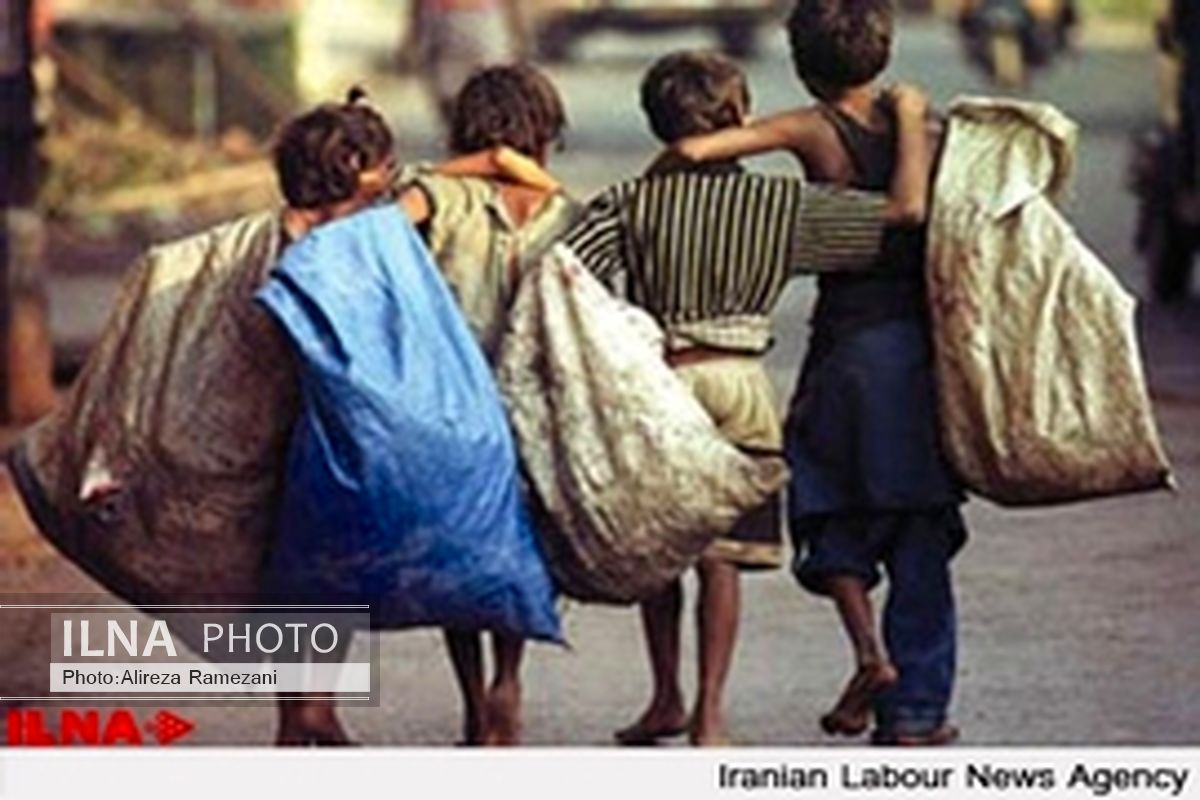 "جمع‌ آوری" کودکان کار بروجرد به بهانه فروش آدامس‌های آلوده