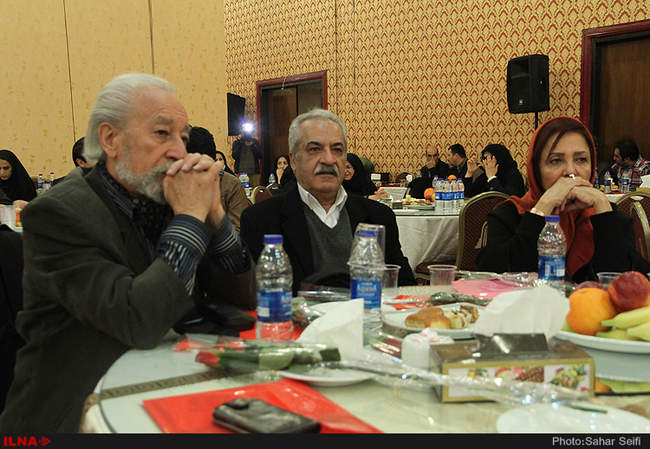 نشست کتابخوانی ویژه هنرمندان پیشکسوت 