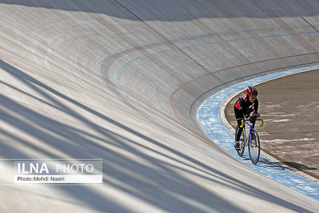 مسابقات لیگ برتر دوچرخه‌سواری پیست سرعت بانوان