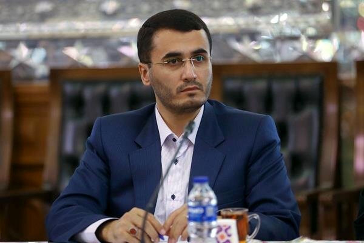 عدم مشارکت در انتخابات اعطای حق خودمان به دیگران است