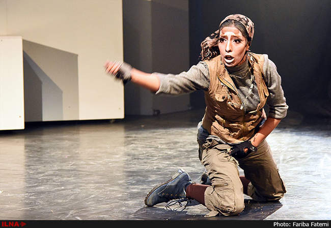 نمایش دربارانداز 