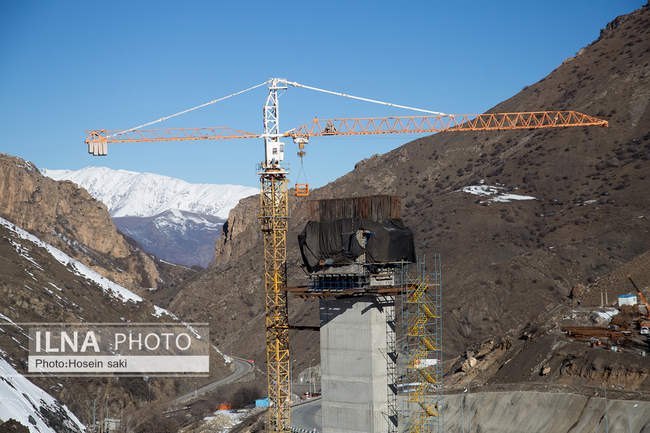 بازدید رئیس بنیاد مستضعفان از فاز ۳ آزادراه تهران شمال