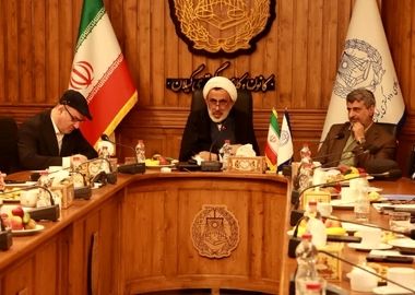 وکلا و حقوقدان نباید نسبت به نقض حقوق بشر که دشمنان مرتکب می‌شوند بی‌تفاوت باشند