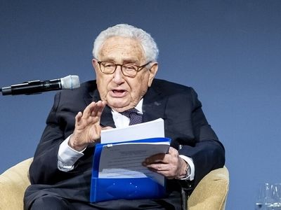 پیام تسلیت پوتین به همسر کیسینجر


