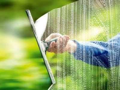 راهنمای کامل برای تمیز کردن پنجره‌های دوجداره