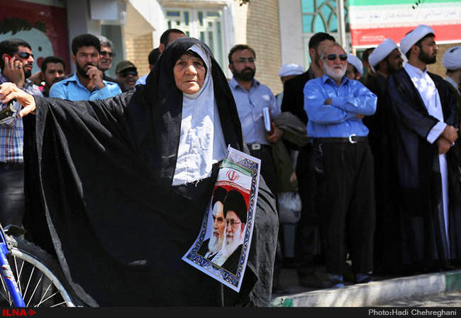 راهپیمایی نمازگزاران در اعتراض به حادثه منا-قم