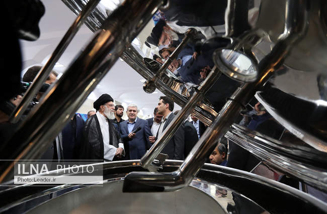 بازدید رهبر انقلاب از نمایشگاه شرکت‌های دانش‌بنیان و فناوری‌های ب