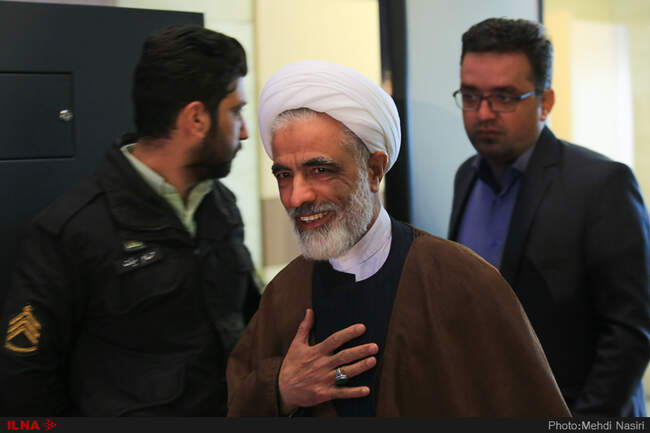 مراسم بزرگداشت سالروز ورود امام خمینى(ره)  در ترمینال ١ فرودگاه مهرآباد 