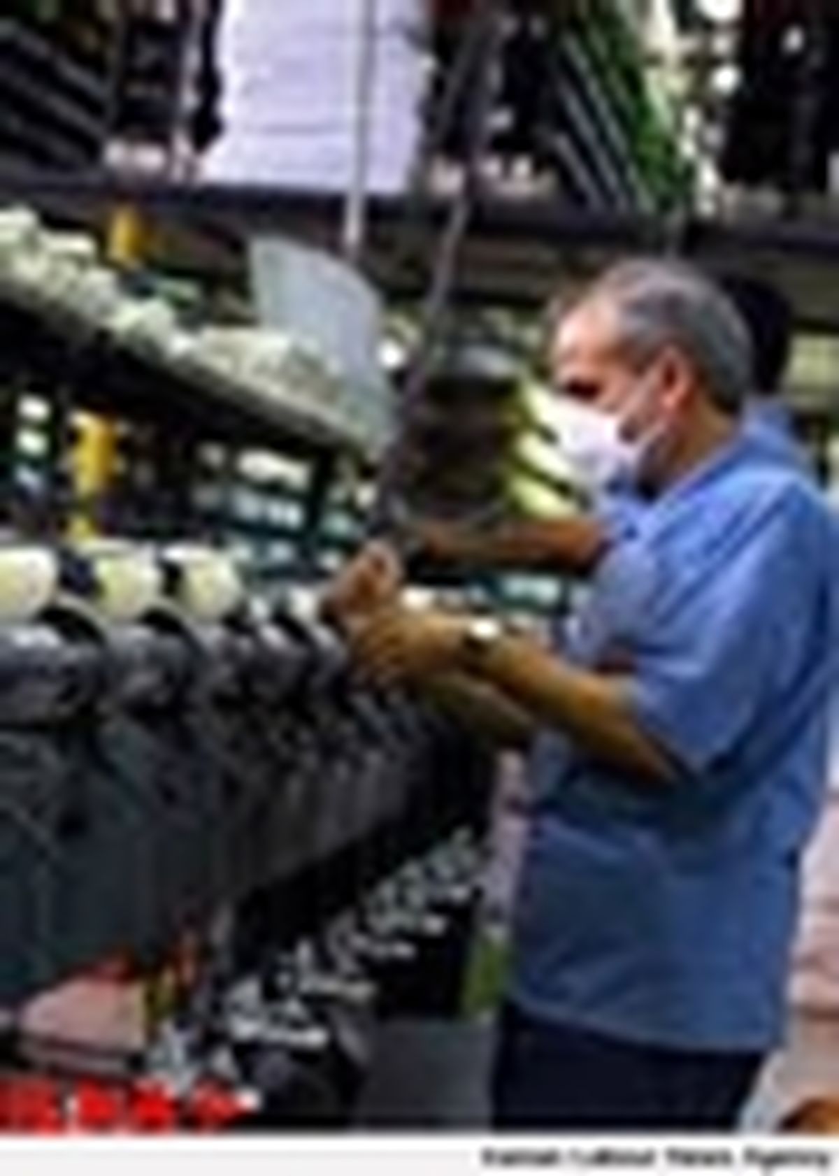 کارگران دائمی «فرش پارس» چهار ماه حقوق نگرفته‌اند